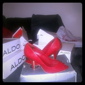 Red pumps